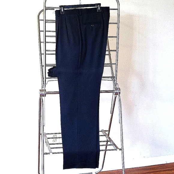 Men's Jacket and Pants Suit - Picture 8 of 9